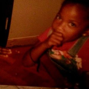 Meet your Posher, Tiara